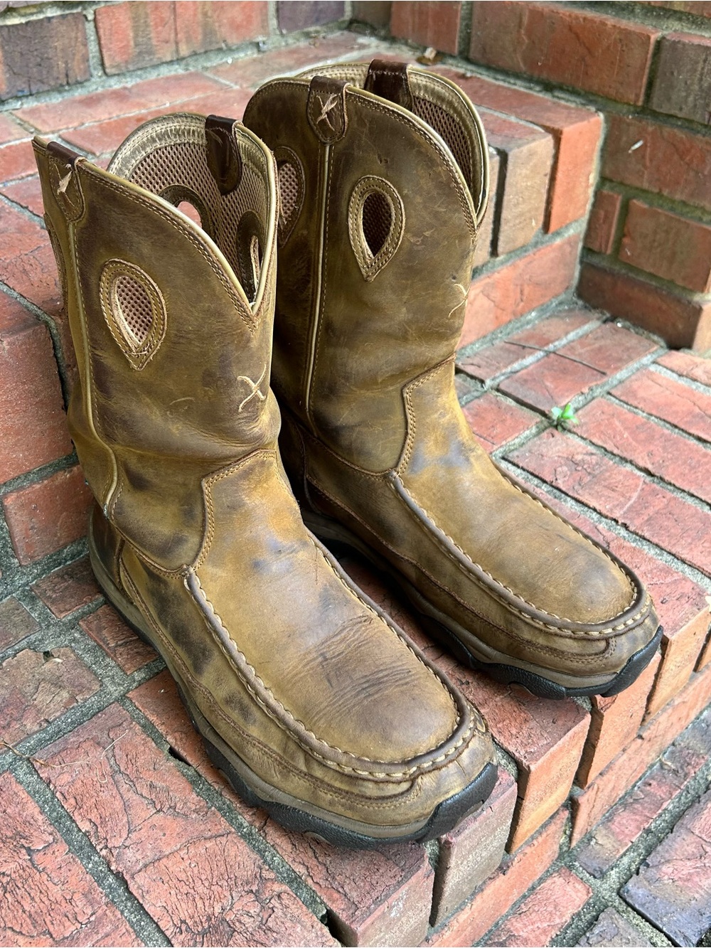 Twisted X Men's Distressed Saddle Pull-On Hiker Boots